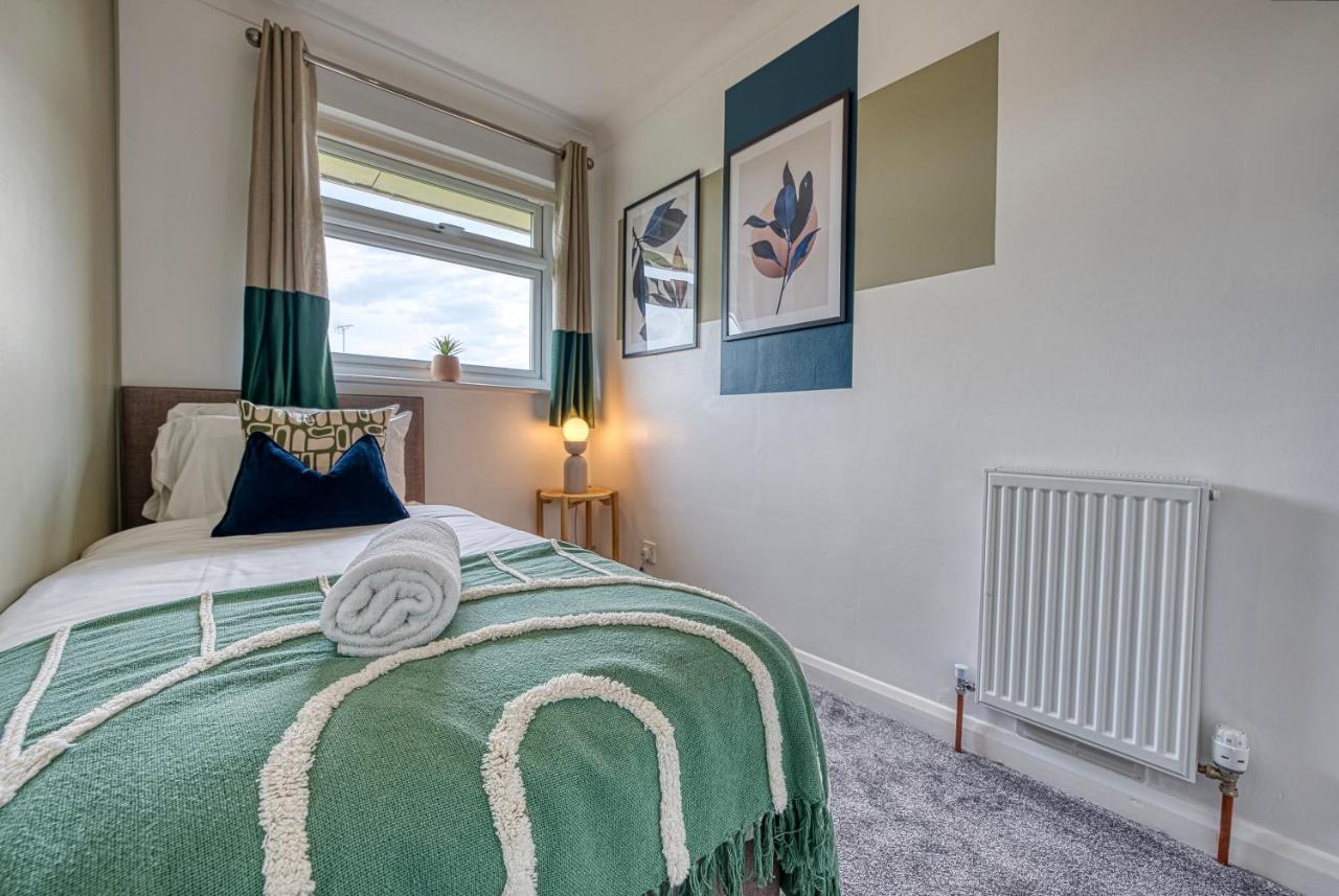 3 Bedrooms, Space, Free Parking Holiday home Cirencester